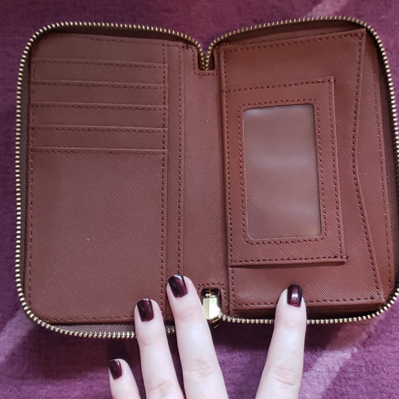 Fossil Wristlet - Picture 3 of 3